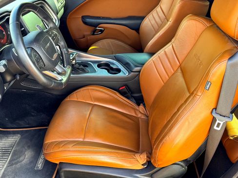 Used 2015 Dodge Challenger SRT Hellcat image 17