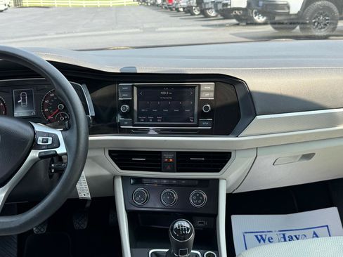 Used 2019 Volkswagen Jetta S FWD image 18