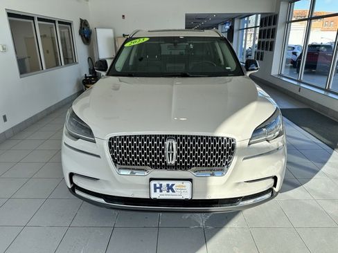 Used 2023 Lincoln Aviator Reserve image 2