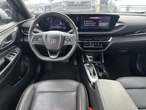 Used 2024 Buick Envista Avenir image 25