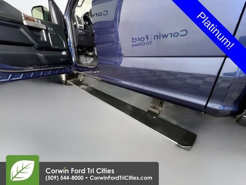 Used 2016 Ford F150 Platinum w/ Equipment Group 701A Luxury AWD/4WD image 31