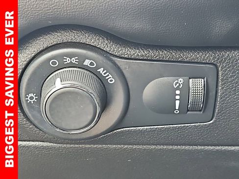 Used 2024 Dodge Durango GT image 28