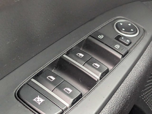 Certified 2023 Kia Forte LXS w/ LXS Technology Package FWD image 22