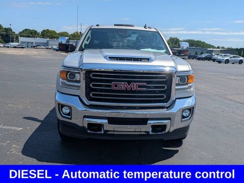 Used 2017 GMC Sierra 2500 SLT w/ Duramax Plus Package AWD/4WD image 2