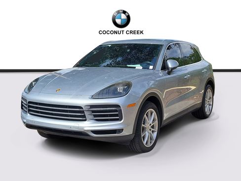 Used 2021 Porsche Cayenne AWD/4WD image 2