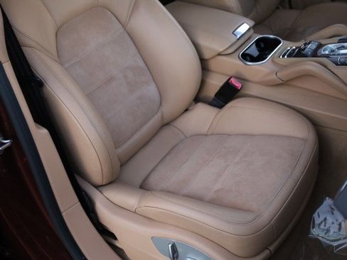 Used 2013 Porsche Cayenne GTS image 48