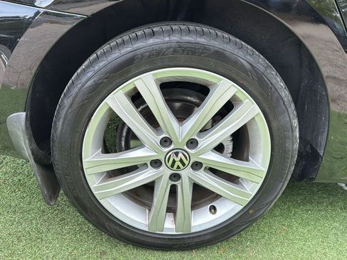 Used 2015 Volkswagen Jetta SEL image 44