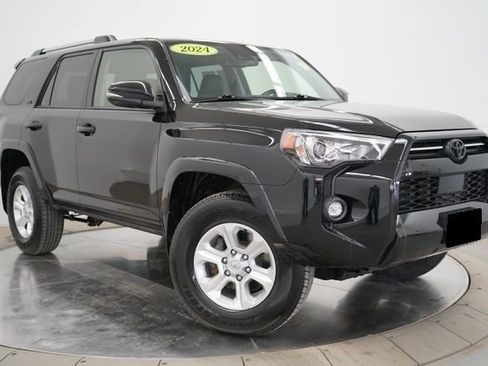 Used 2024 Toyota 4Runner SR5 Premium w/ Moonroof Package AWD/4WD image 3