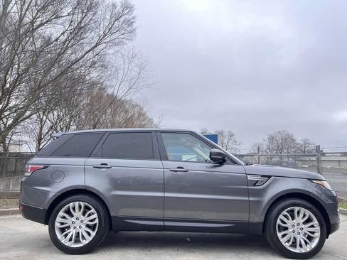 Used 2016 Land Rover Range Rover Sport HSE image 4