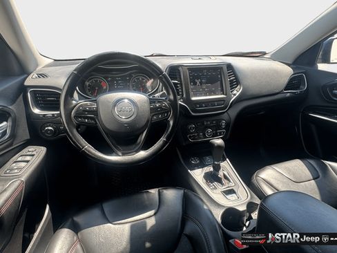 Used 2021 Jeep Cherokee Trailhawk w/ Sun, Sound & Nav Group AWD/4WD image 11