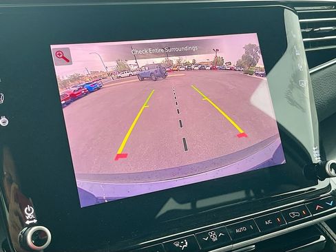 Used 2024 Jeep Wagoneer Base image 14