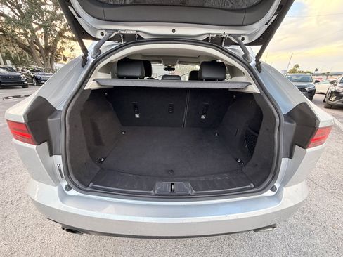Used 2018 Jaguar E-PACE S image 8