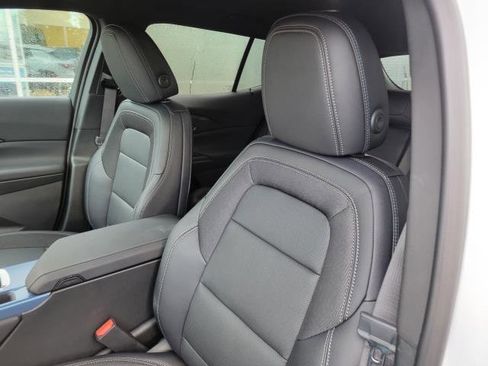 New 2026 Chevrolet Equinox EV LT image 20