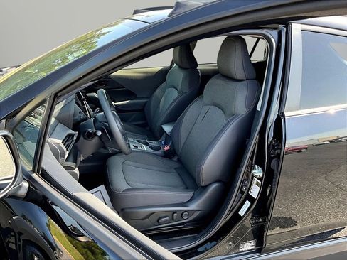 Used 2024 Subaru Crosstrek 2.0i Premium AWD/4WD image 23