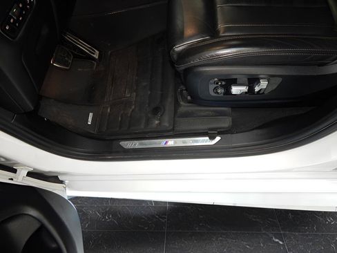 Used 2020 BMW X5 xDrive40i w/ Premium Enhanced Package image 13