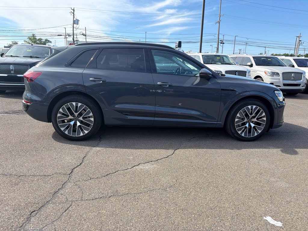 Used 2024 Audi Q8 e-tron Prestige w/ Prestige Package AWD/4WD image 7