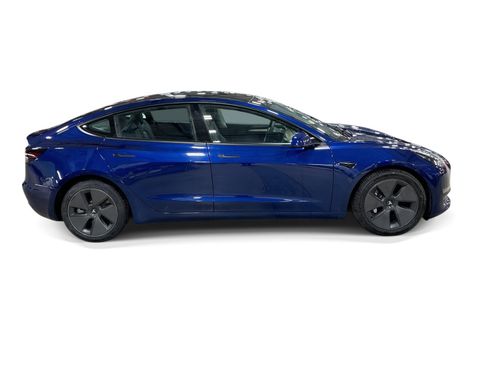 Certified 2022 Tesla Model 3 Long Range AWD/4WD image 7