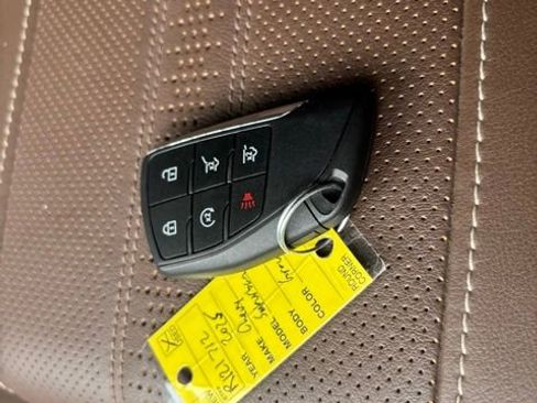 Certified 2025 Chevrolet Suburban High Country image 25