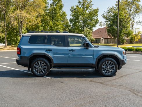 Used 2025 Toyota Land Cruiser w/ Premium Package AWD/4WD image 4