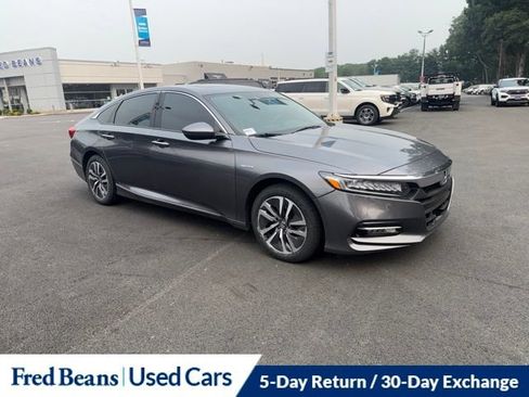 Used 2018 Honda Accord Touring image 1