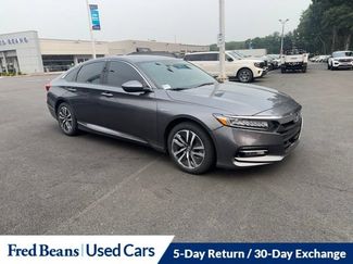 Used 2018 Honda Accord Touring video 1