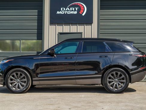 Used 2018 Land Rover Range Rover Velar R-Dynamic SE AWD/4WD image 4
