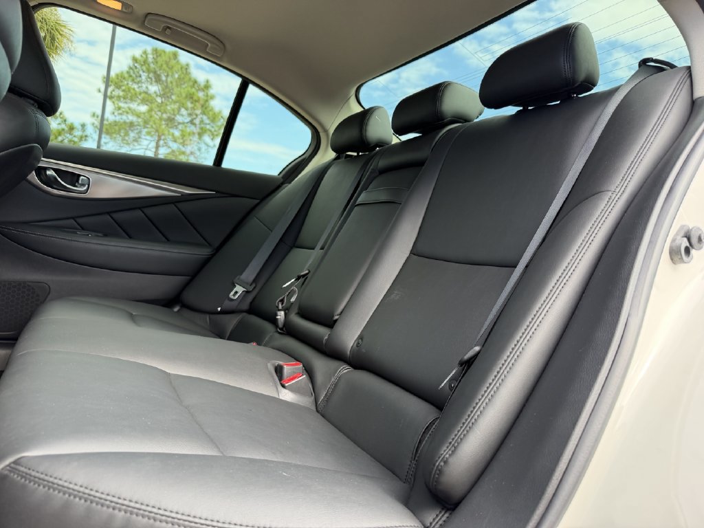 Used 2016 INFINITI Q50 3.0t Premium w/ 3.0T Premium Plus Package RWD image 25