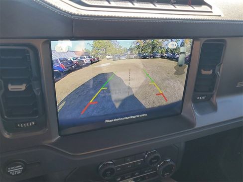 New 2025 Ford Bronco Badlands image 17