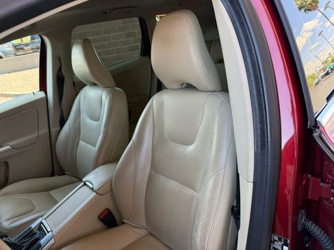 Used 2016 Volvo XC60 T5 Premier image 41
