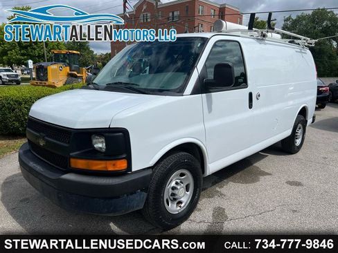 Used 2013 Chevrolet Express 2500 RWD image 1