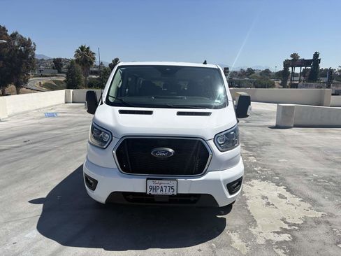 Used 2023 Ford Transit 350 XLT RWD image 3