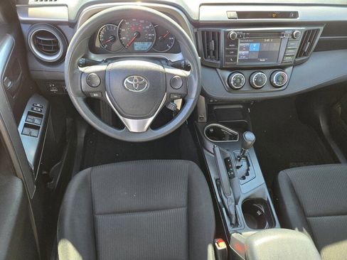 Used 2016 Toyota RAV4 LE image 13