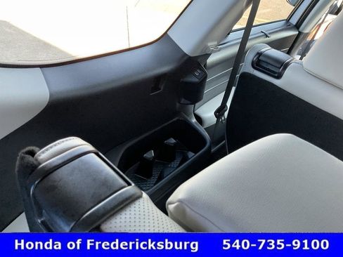 Used 2025 Toyota Grand Highlander AWD image 25