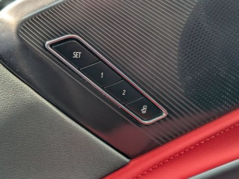 Used 2023 Chevrolet Corvette Stingray Preferred Conv w/ Stealth Interior Trim Package RWD image 19