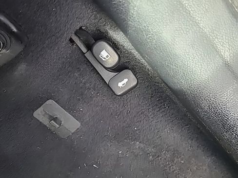 Used 2016 Hyundai Elantra SE FWD image 37