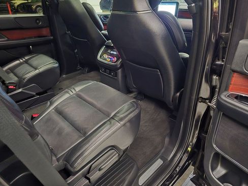 Used 2021 Lincoln Navigator Reserve AWD/4WD image 37