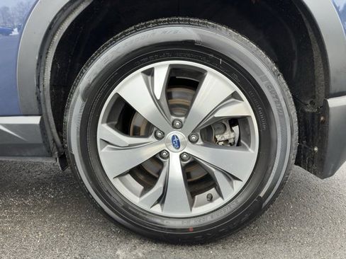 Used 2023 Subaru Ascent Premium w/ Convenience Package image 31