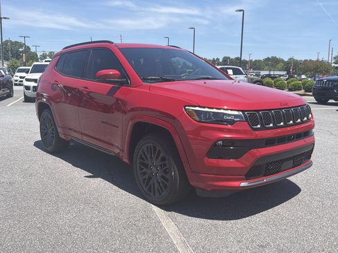 Used 2023 Jeep Compass Limited w/ Elite Group for (Red) Edition AWD/4WD image 9