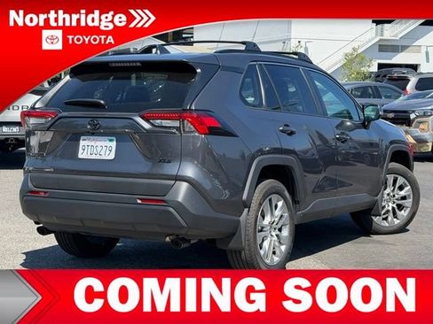 Used 2025 Toyota RAV4 XLE Premium FWD image 4