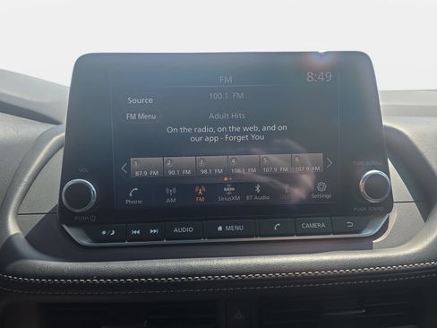 Used 2024 Nissan Rogue S FWD image 21