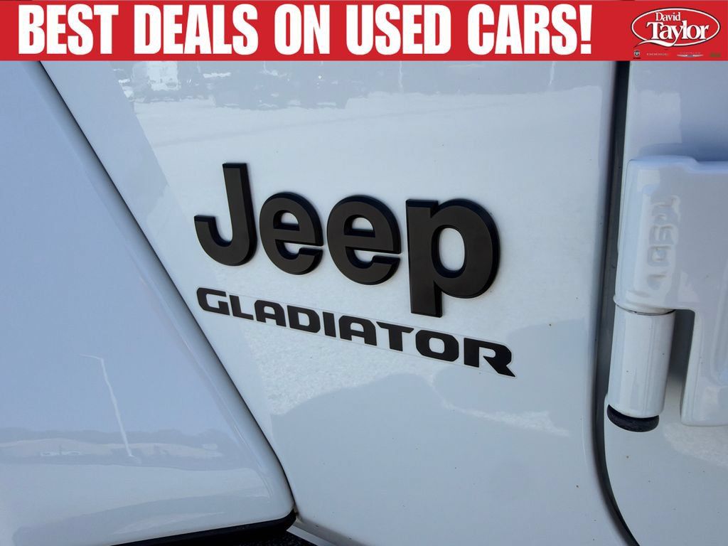 Used 2022 Jeep Gladiator Sport AWD/4WD image 43