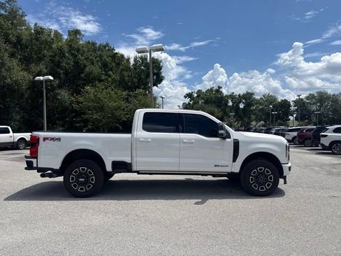 Certified 2025 Ford F250 Platinum w/ FX4 Off-Road Package AWD/4WD image 8