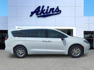 New 2027 Chrysler Pacifica LX FWD video 1