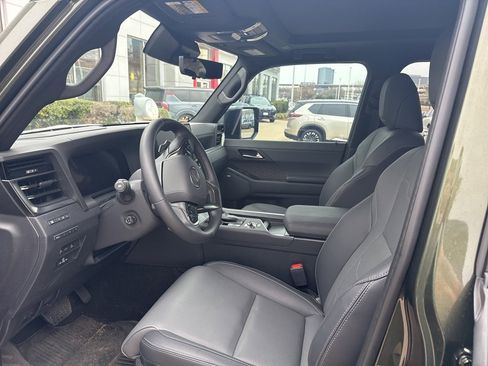 Used 2025 Lexus GX 550 w/ Cold Area Package image 8