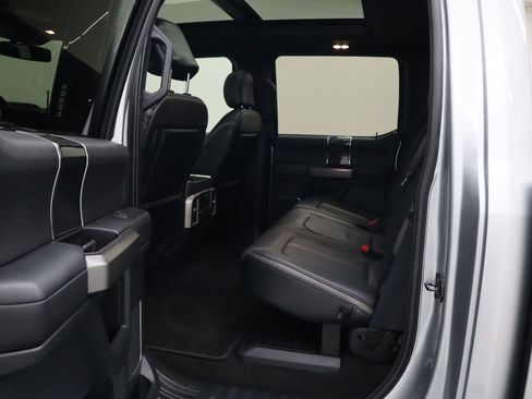 Certified 2022 Ford F250 Platinum w/ FX4 Off-Road Package AWD/4WD image 23