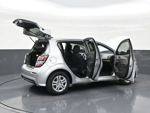 Used 2020 Chevrolet Sonic LT image 29