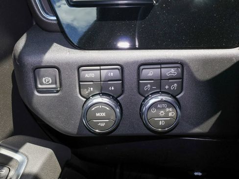 New 2026 GMC Sierra 1500 Elevation w/ Elevation Premium Package AWD/4WD image 24