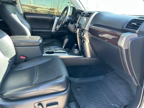 Used 2023 Toyota 4Runner Limited AWD/4WD image 31