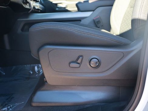New 2026 RAM 1500 Big Horn AWD/4WD image 14