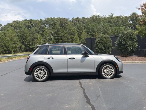 Used 2025 MINI Cooper S FWD image 5
